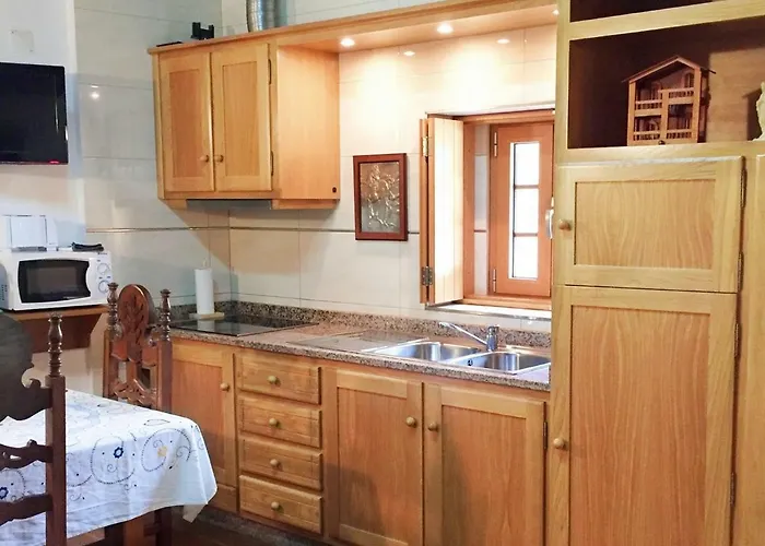 Do Valbom E Cuco カントリーハウス