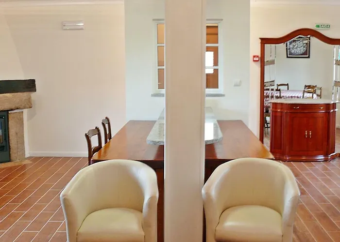 Do Valbom E Cuco 컨트리하우스